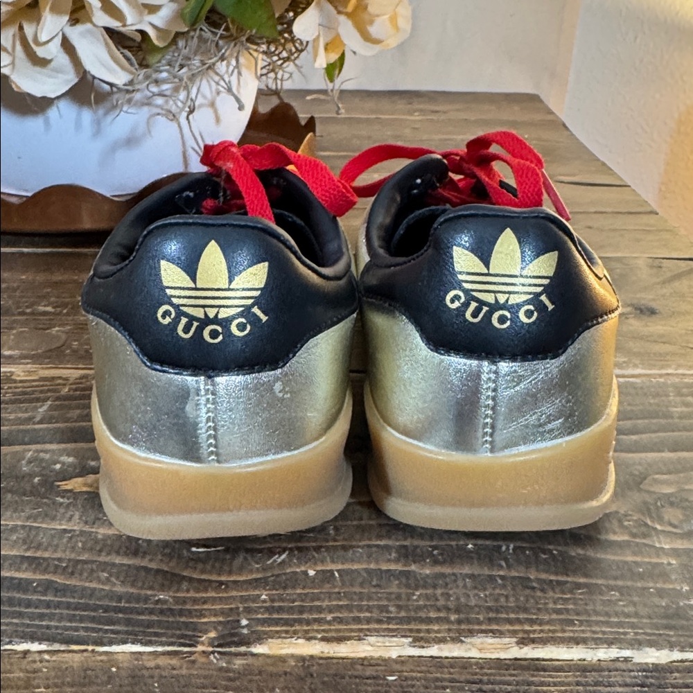 Adidas x Gucci Mens Gazelle Metallic Gold Sneakers with Red Laces - Picture 3 of 14